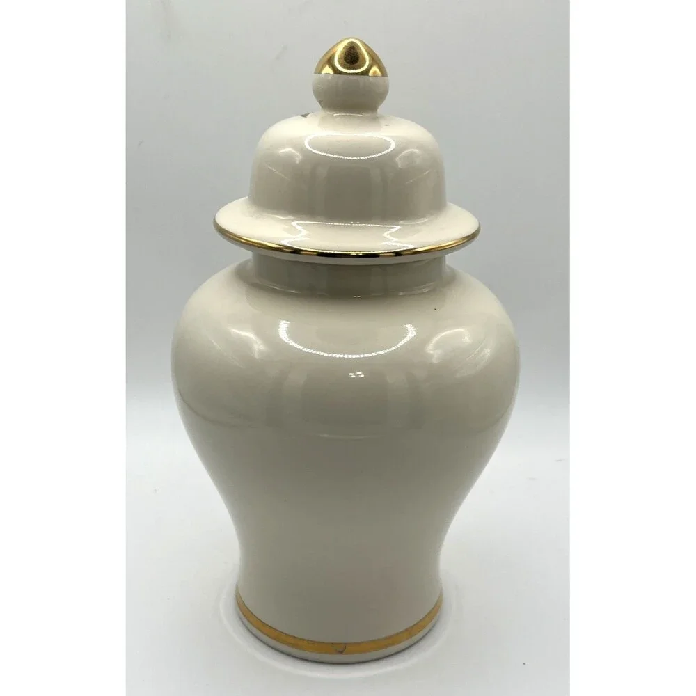 Vtg Chinoiserie Fine China Made in Japan Pink Blue Floral Iris Lidded Ginger Jar